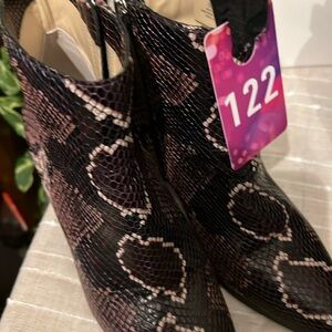 Vince Camuto Leather Booties